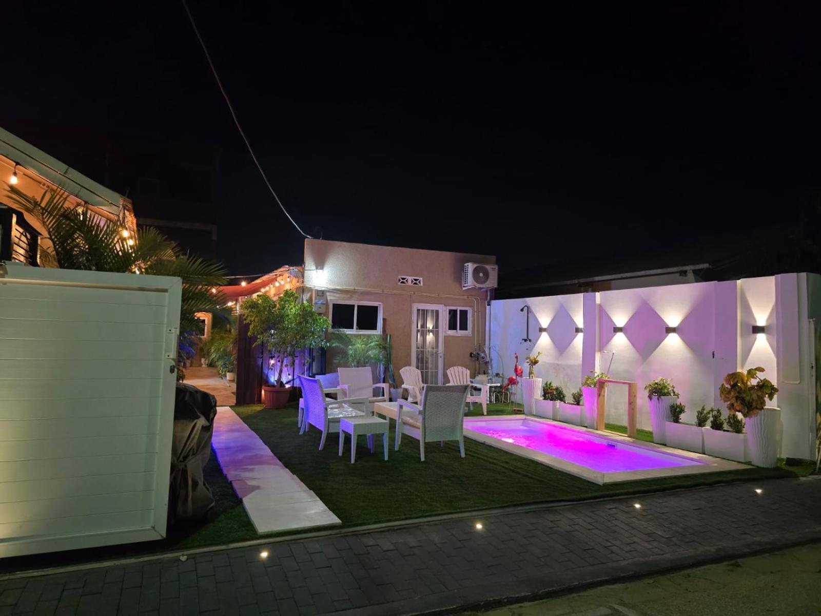 The Jazmine'S Apartment A โอรันเยสตัด ภายนอก รูปภาพ